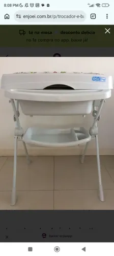 Banheira Burigotto com trocador e suporte redutor.