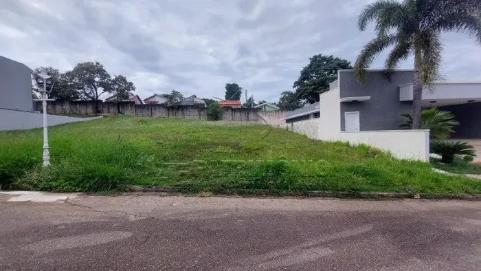 Terreno em Condomínio - Morada das Artes