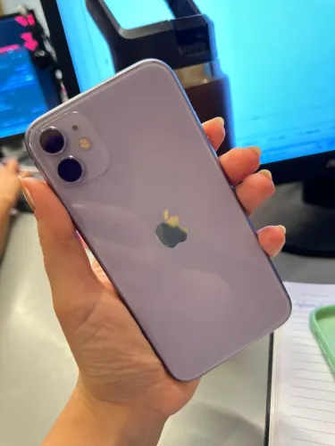 iPhone 11 - 128gb