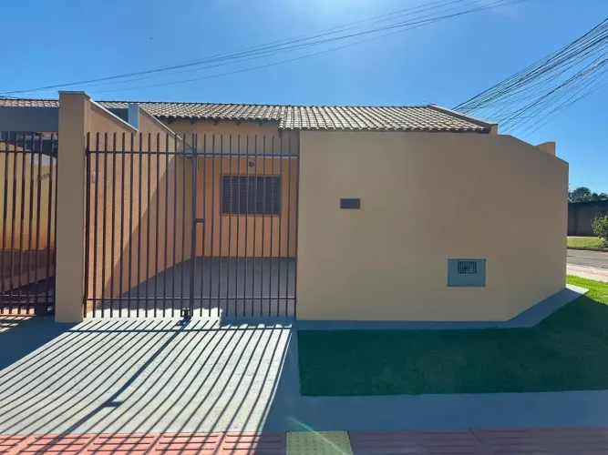 CASA TERREA DE ESQUINA A VENDA NO NOVOS ESTADOS