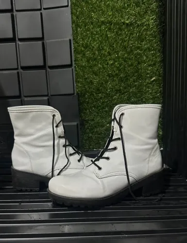 Bota Feminina Cano Curto Salto Baixo Coturno Macio Conforto
