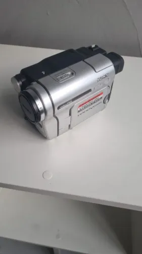 Filmadora Hi-8 Sony