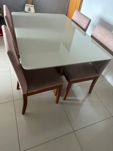 Mesa de jantar 4 lugares