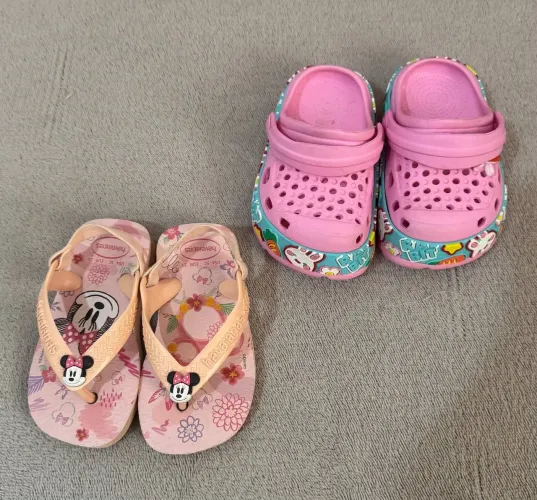 Lote Calçados Bebê Menina Nº 19 e 20 Havaianas Tênis Sandália Crocs Infantil