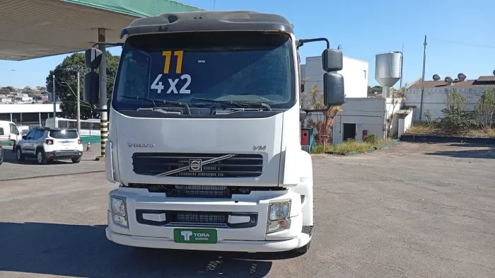 VOLVO VM 310 4x2 2p (diesel)