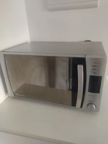 Microondas semi-novo