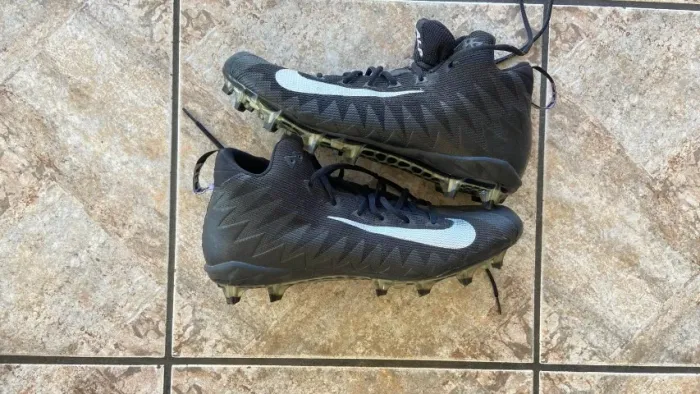 Chuteira Nike Alpha Menace Pro Futebol Americano N° 48