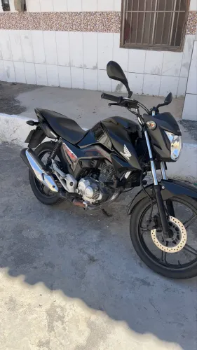 Vendo ou troco em moto maior.