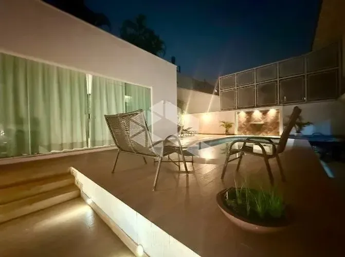 Casa sobrado de 3 dormitórios , 1 suíte 4 vagas no jardim Planalto