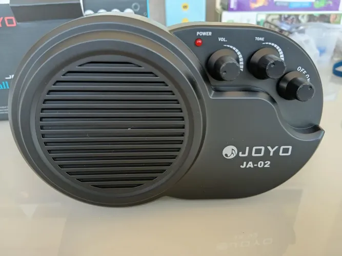 Mini Amplificador de Guitarra Joyo JA-02