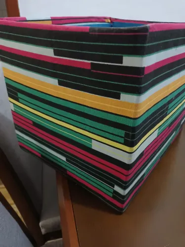 Linda caixa pra guardar coisas ou decorar Baixei o preço!!!!