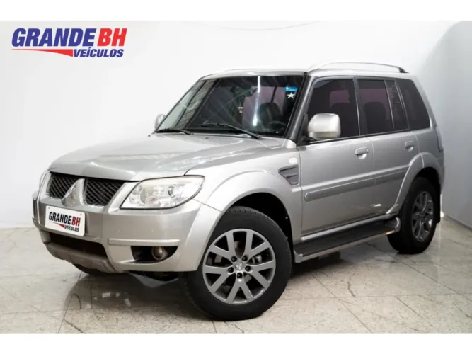 Mitsubishi Pajero TR4 2.0 Flex 16V 4X2 Aut. 2014