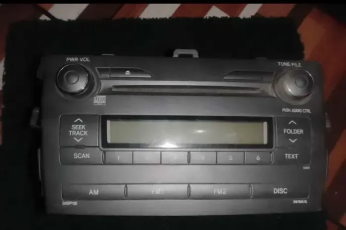 CD player original corola 