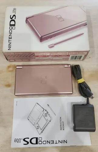 Nintendo Ds Lite Rosa na Caixa