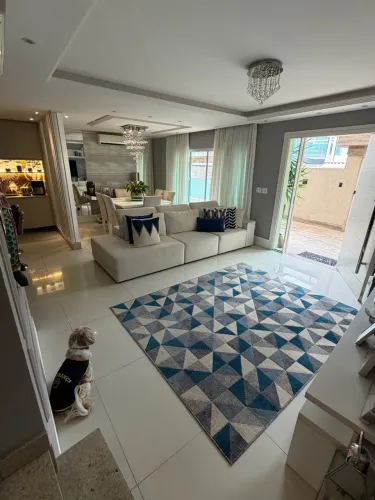 VENDO TAPETW COM APENAS 1 ANO DE USO 2.00 x 2.50m