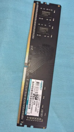 Memória RAM 4GB DDR4 2400