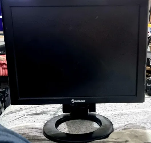 Monitor 15 polegadas funcionando perfeitamente