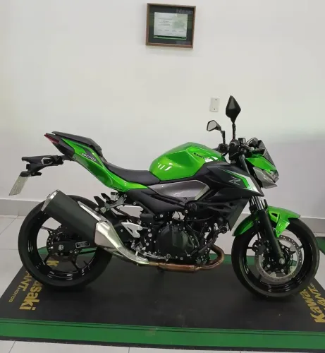 KAWASAKI Z500