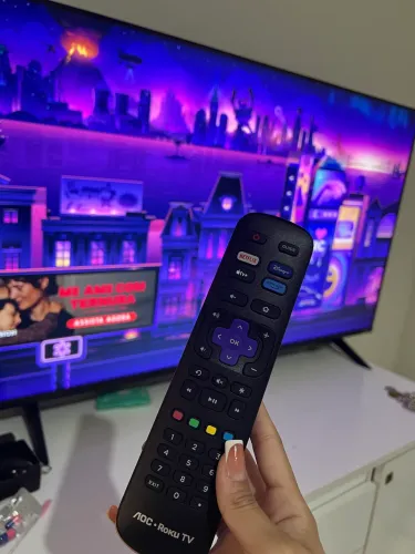 VENDO SMART TV AOC ROKU 43?