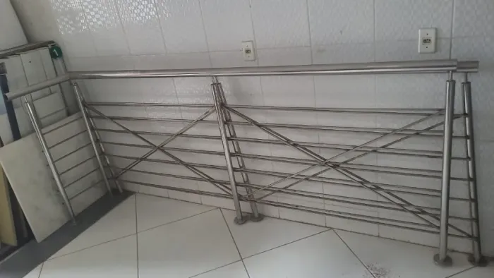 Corrimão Inox (2,56 x 1,10) e (2,70 x 1,10)