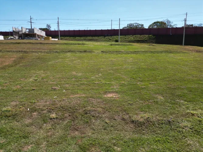 Vendo- Lote no Jardins Capri  