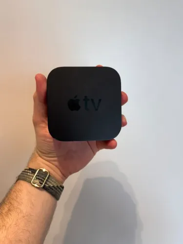 Apple TV 4K + Controle Apple | R$ 799 no Pix | Parcelo em até 6x