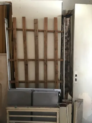 Vende-se portas ,portal e porta de ferro