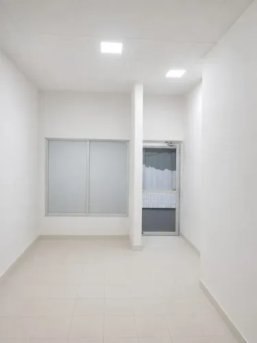 Oportunidade: Sala comercial na pracinha da boa viagem.
