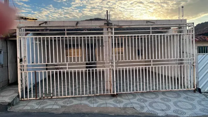 CASA NO CONJUNTO GALILÉIA / NOVA CIDADE