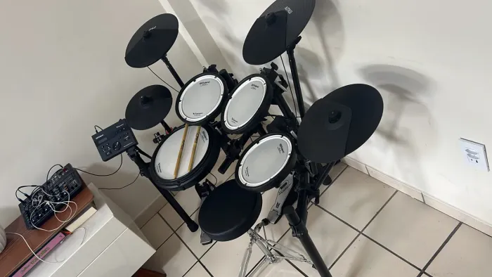Bateria Eletrônica Roland Td07- kit extendido