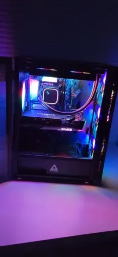 PC Gamer - CPU: Intel Core i5-14600KF ? 14ª geração, até 5,3 GHz GPU: Radeon RX 7600 Gamin