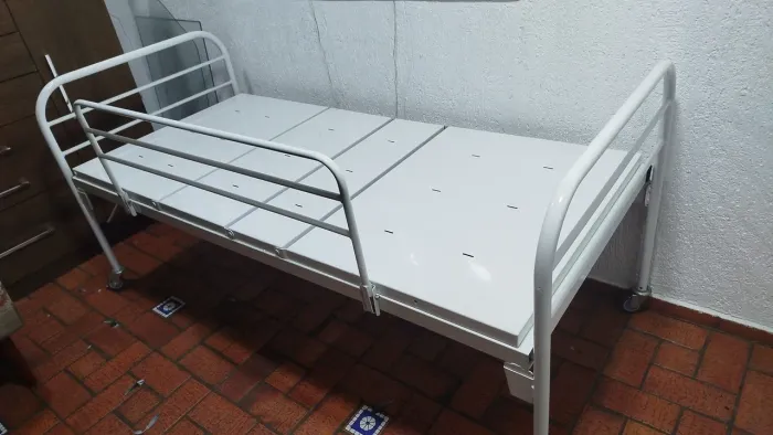 Cama hospitalar