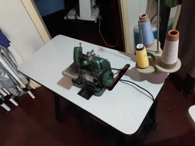 Maquina Overlock Butterfly GN1-6 (Completa)