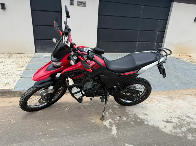 Moto Lander 250