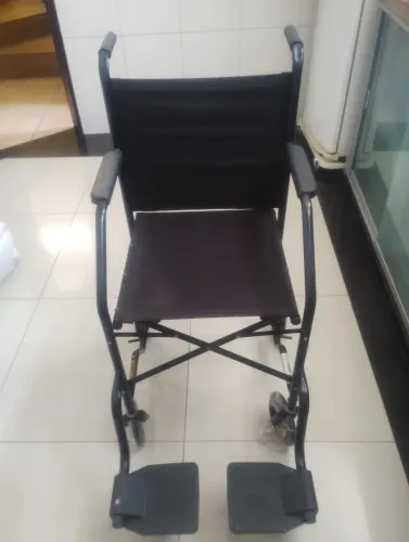 Cadeira de rodas econômica Tecnomedi
