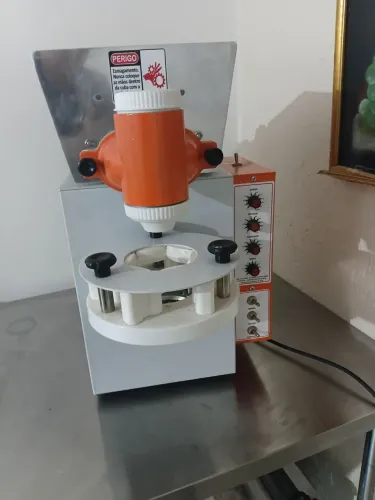 Maquina de salgado