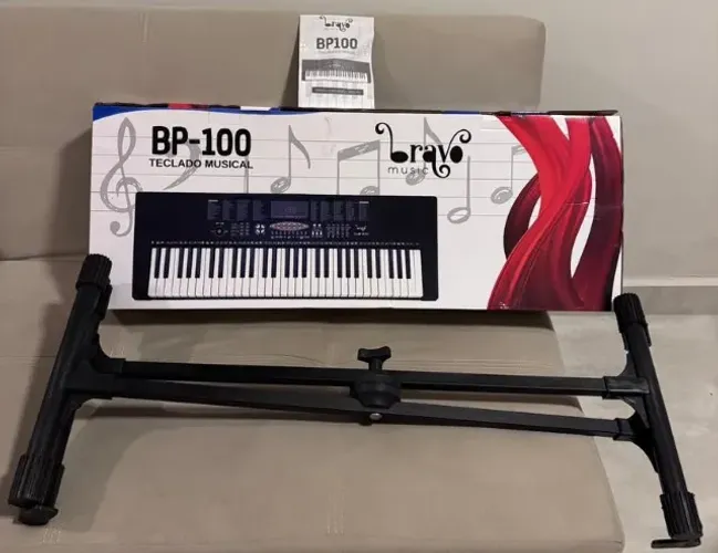 Teclado Musical Bravo Music Bp-100 Preto Com Suporte