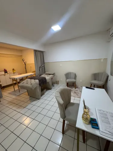 Alugo mesa em sala comercial para Nail Design