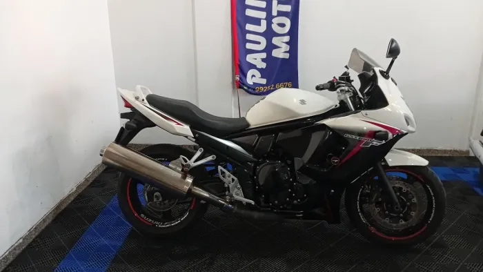 Suzuki GSX 750 2013