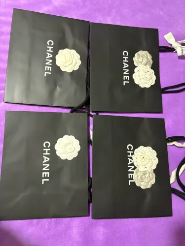Lote de 4 sacolas Chanel tamanho M - originais