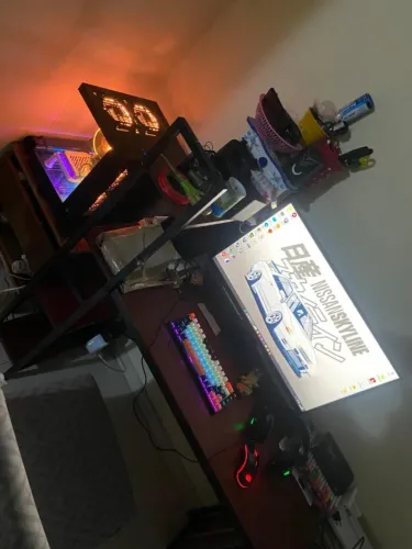 PC Gamer RYZEN 5 5600x + AMD RX 9060 XT
