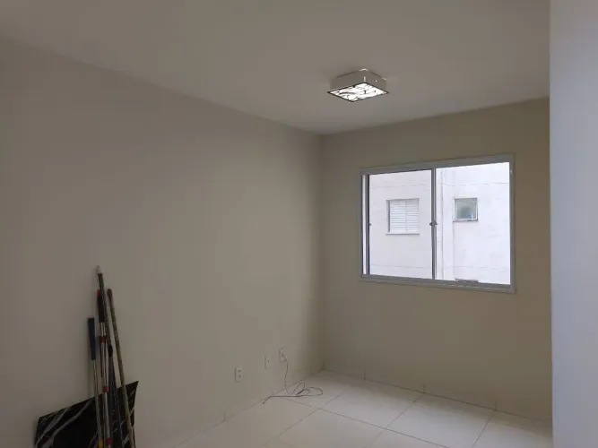 Apartamento com 2 Quarto(s) e 1 banheiro(s) para Alugar, 48 m² por R$ 1555 / Mês