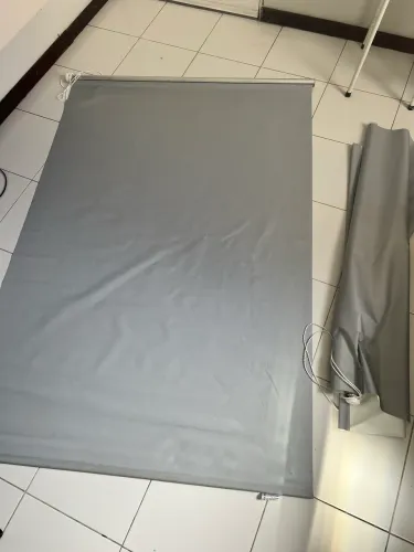 Vende-se Duas Persiana