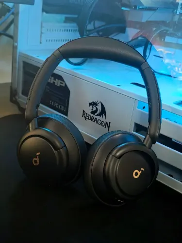 Headphone Anker Soundcore Q30 Cancelamento de Ruído Bateria 60h Com Case De Transporte