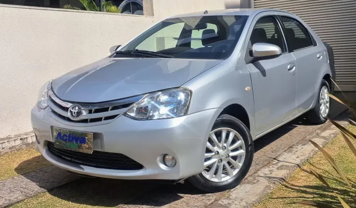 Toyota Etios XLS Sedan 1.5 Flex 16V 4P Mec. 2014