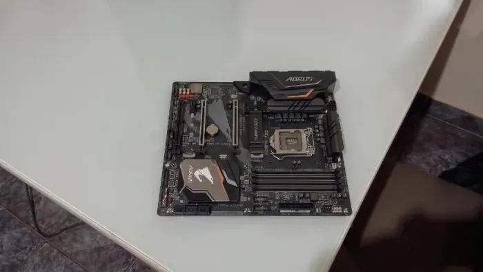 Placa mãe Aorus gaming Z320