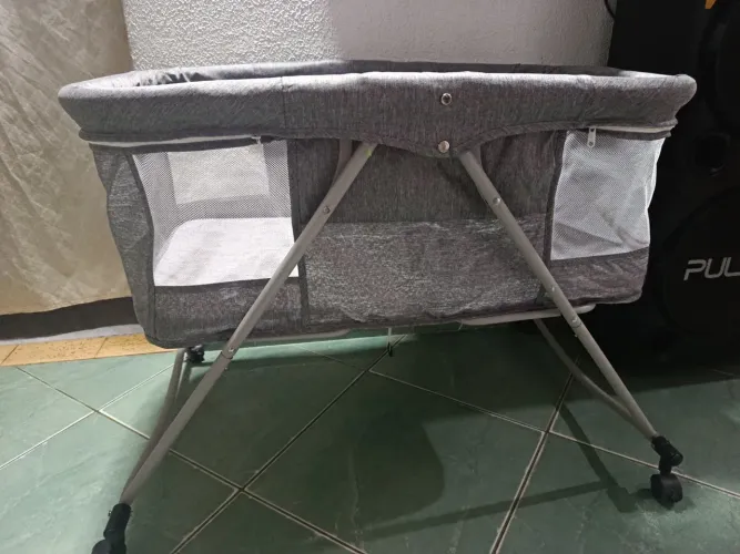 Berço Portátil com mosquiteiro