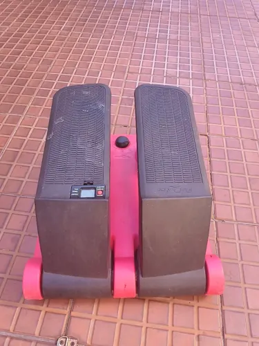 Mini Stepper Air Climber com Monitor Digital - Excelente Estado