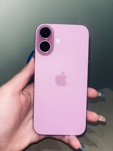 iPhone 16