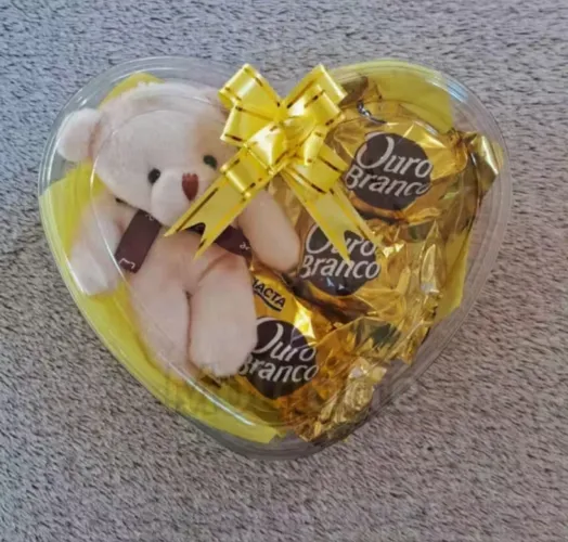 Coração com Chocolates ? 20$